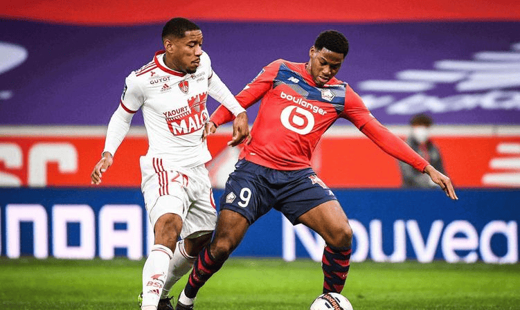 与詹姆斯形 与詹姆斯形