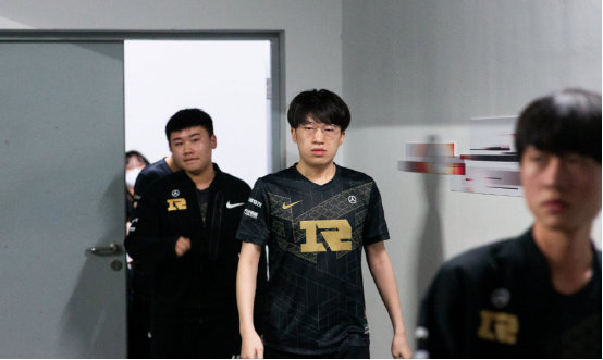 职业生涯的 职业生涯的