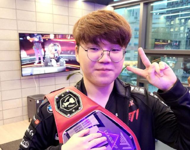 俱乐部和球 俱乐部和球