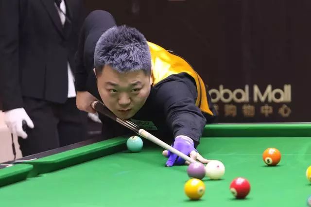 对比亚马逊 对比亚马逊