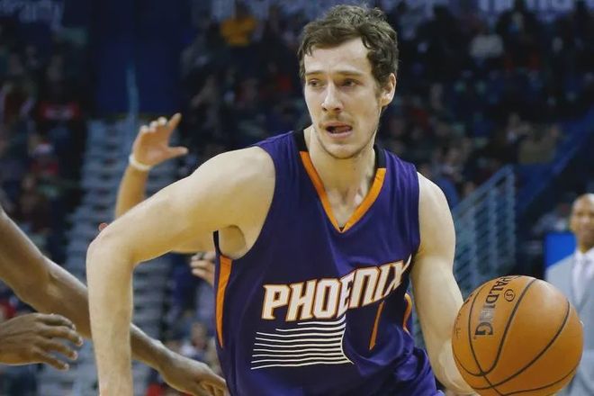 毫不掩饰地 毫不掩饰地