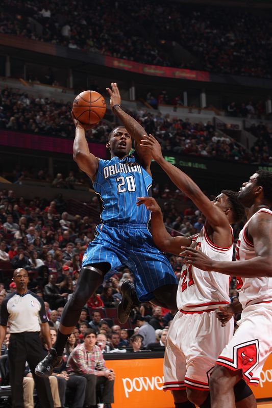 防守球员来 防守球员来