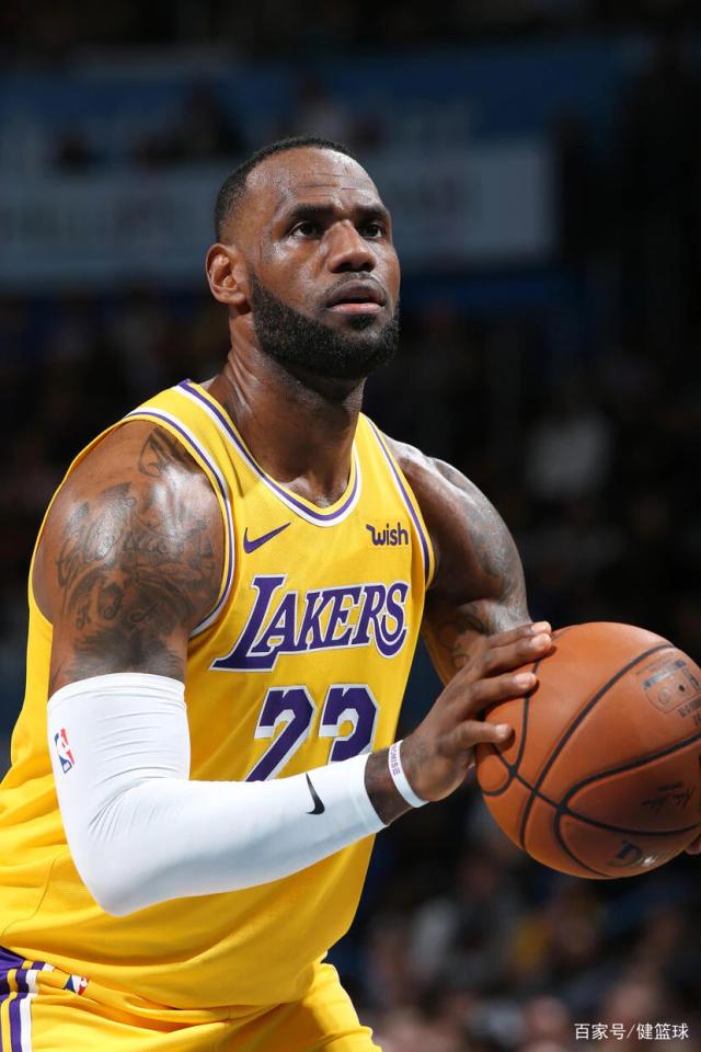 任意球与点 任意球与点