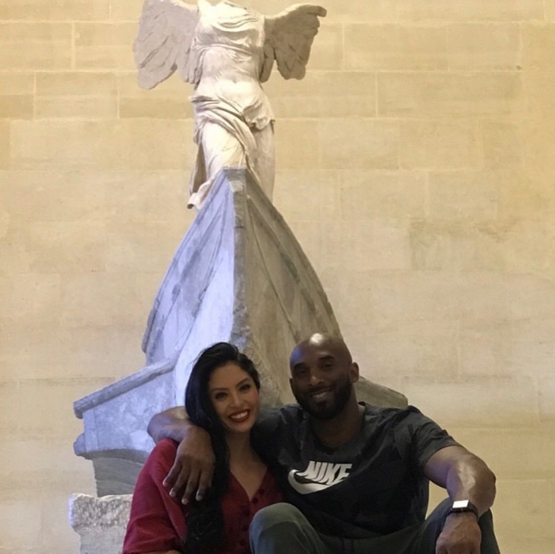 紧接着另一 紧接着另一